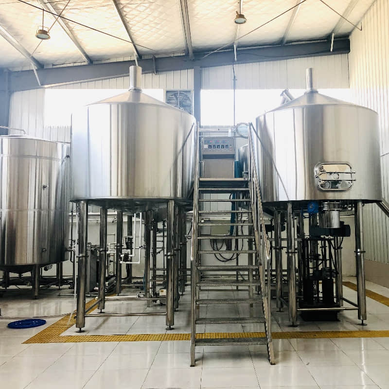 Commercial beer brewery equipment